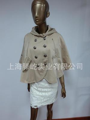 【淘工廠(chǎng)】女裝貼牌加工韓版時(shí)尚雙排扣斗篷 上海服裝生產(chǎn)廠(chǎng)家